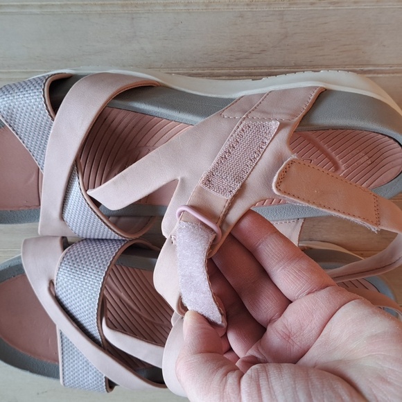 BareTraps Alaina Strappy Athletic Sporty Comfy Flatform Causal Support Sandals - Picture 8 of 12